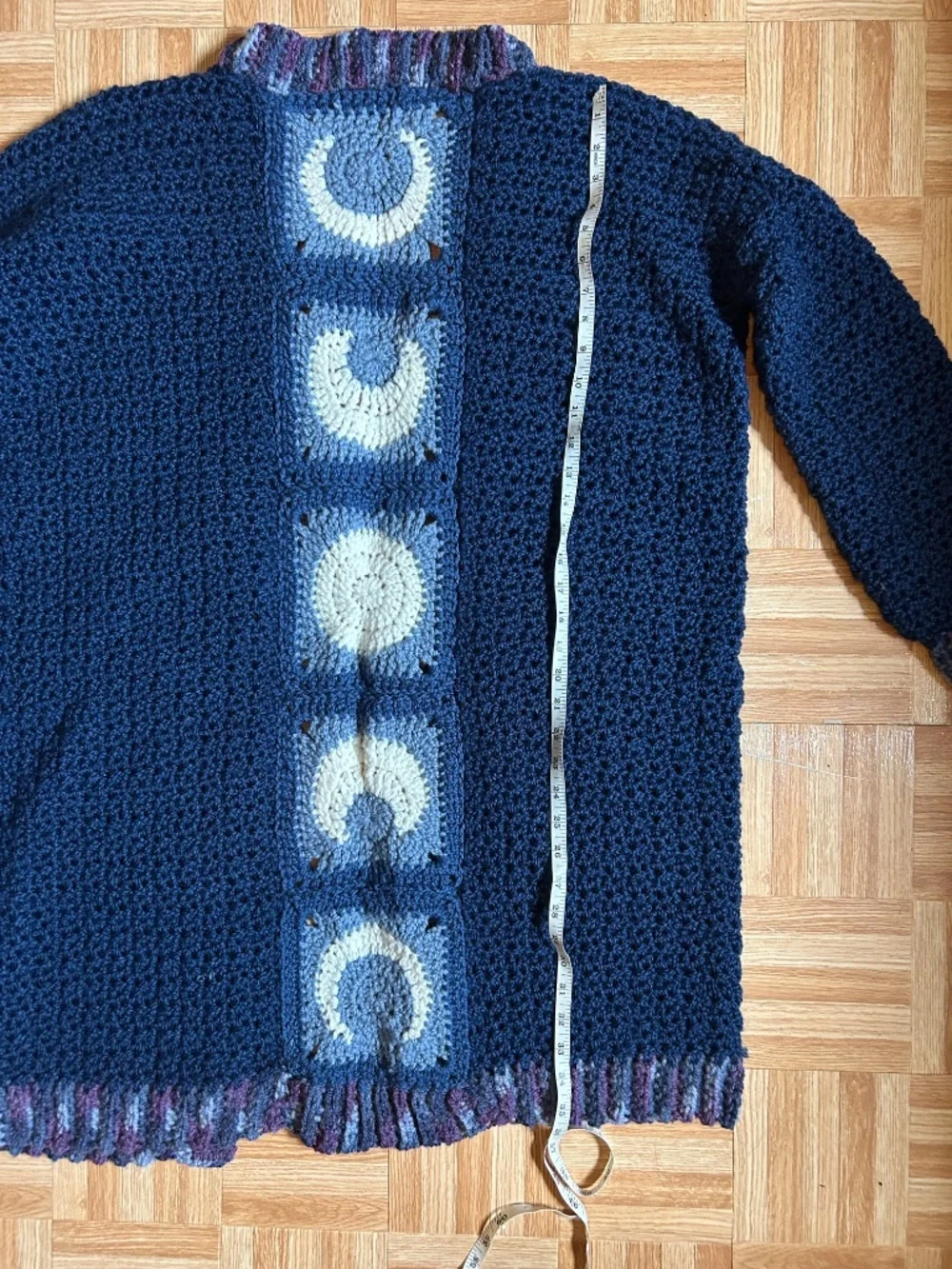 Oversized Crochet Cardigan Moon-Phases - Picture 4 of 6